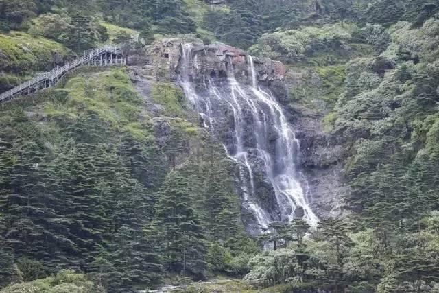 海滩度假胜地逃脱